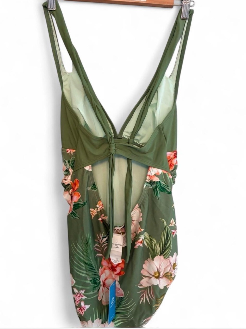 Cupshe Green Floral One-Piece Swimsuit - Picture 3 of 6